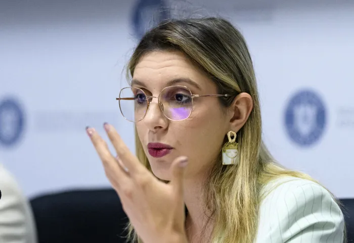 ECONOMIC Criza apei: Diana Buzoianu explică filmul opririi alimentării cu apă în Prahova și Dâmbovița: Criza a fost generată de neglijențe locale, nu de Minister. Publicul trebuie să știe adevărul.