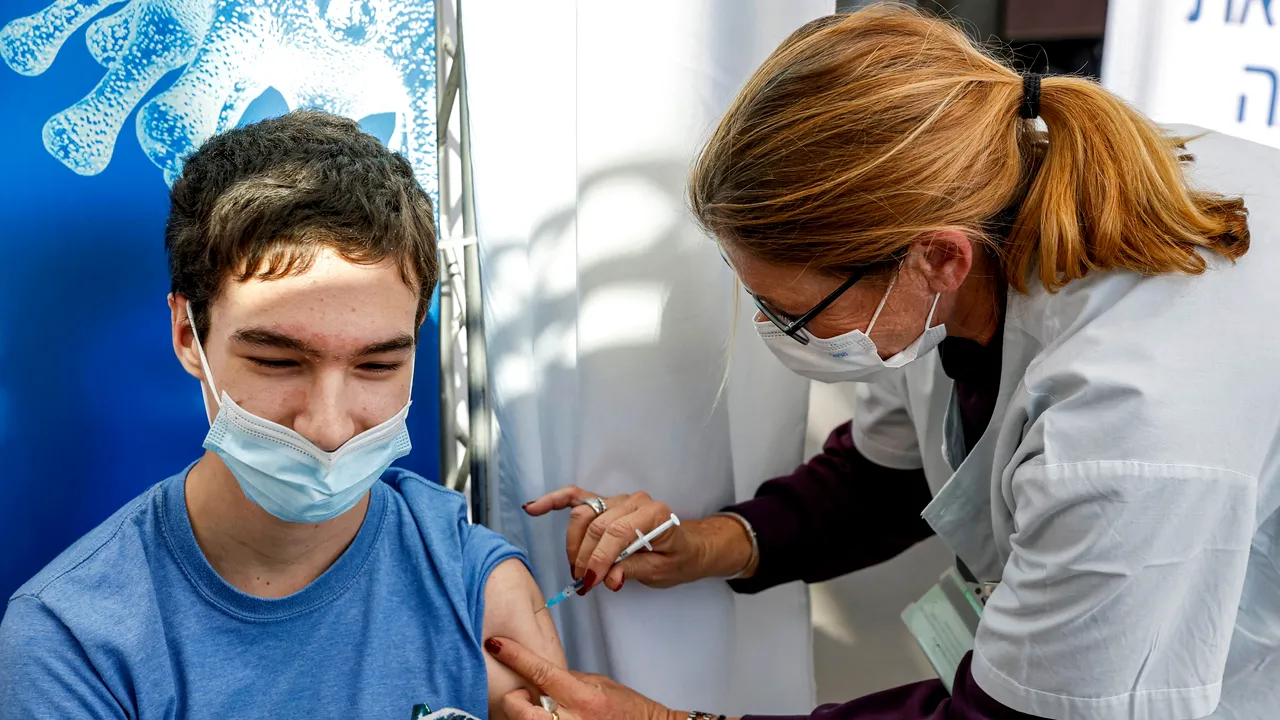 Tinerii care se vaccinează primesc 100 de dolari. În ce stat se oferă această recompensă
