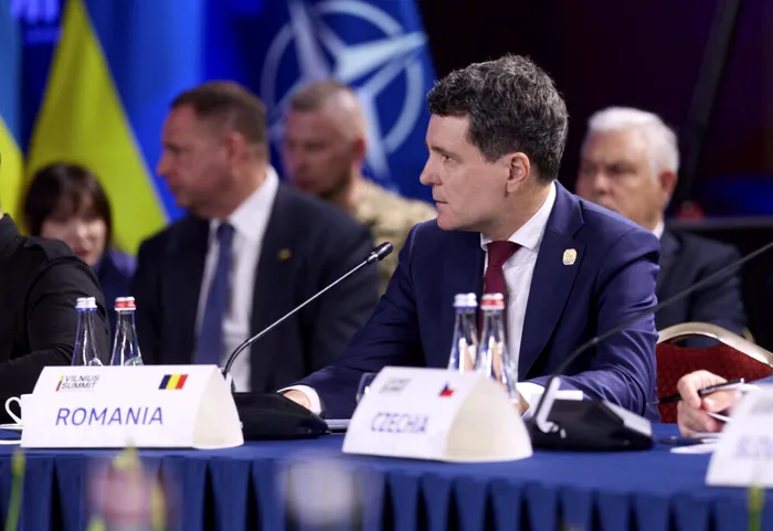 Nicuşor Dan îl felicită pe Karol Nawrocki pentru succesul obţinut în alegerile prezidenţiale din Polonia