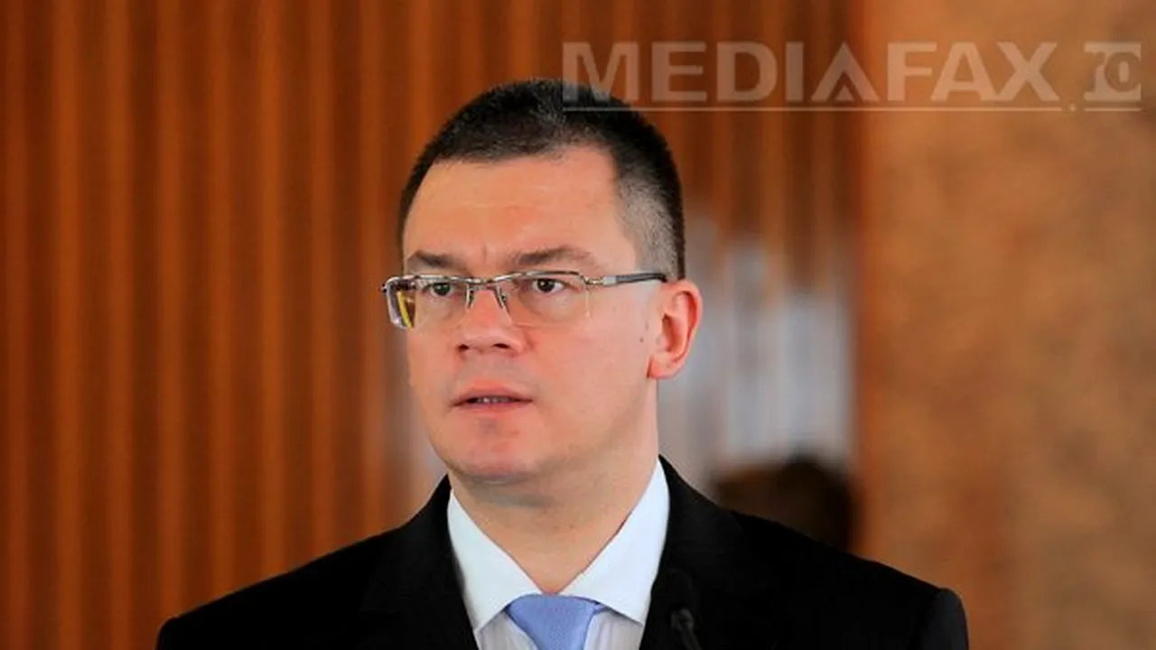 Ungureanu: Demisia lui Voiculescu este un gest incalificabil, îl susţinem pe Crăciun la alegeri