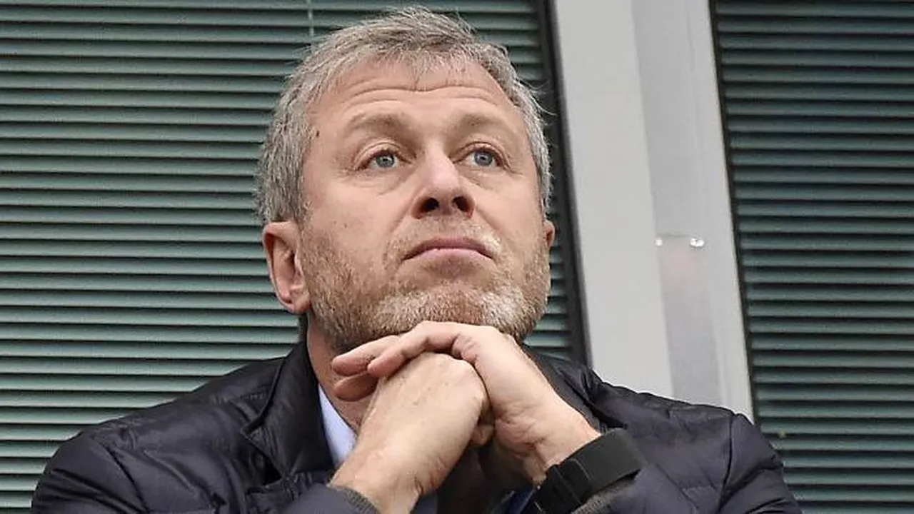 Roman Abramovich a acţionat-o în judecată pe jurnalista care a scris că este ”casierul lui Putin”