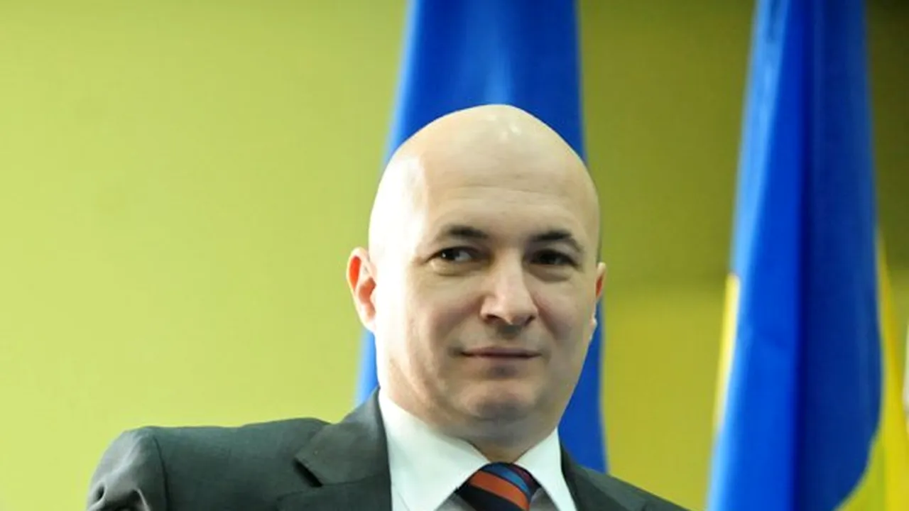 Un lider PSD ironizează retragerea lui Munteanu şi candidatura lui Predoiu: Niciodată nu s-a întâmplat până acum - candidatul nostru să nu aibă un contracandidat