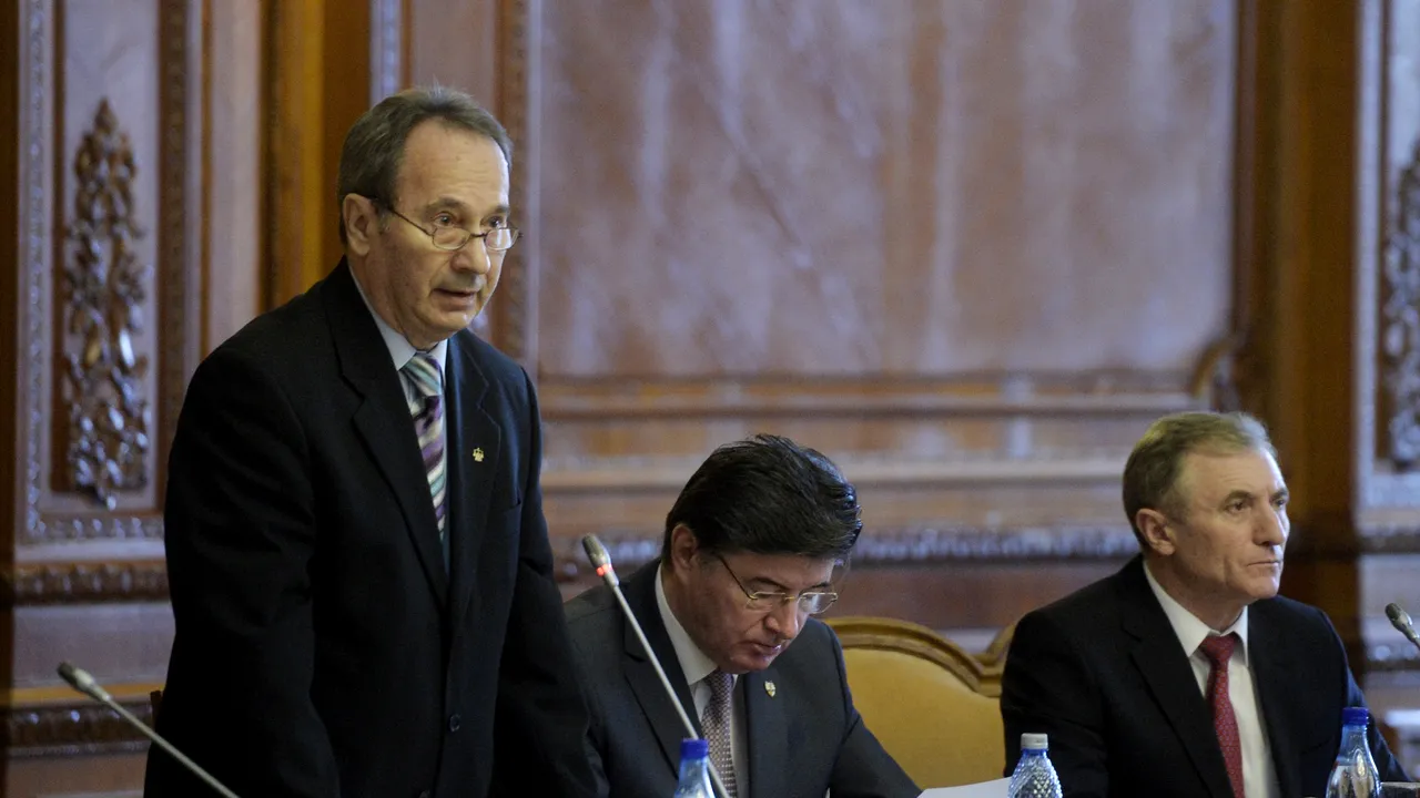 Guvernul poate emite ordonanţe simple. Curtea Constituţională a respins sesizarea formulată de opoziţie/ Reacţia lui Liviu Dragnea