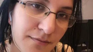 Activista turcă Oral Nalan rămâne în arest în vederea extrădării, a decis Curtea de Apel Timişoara