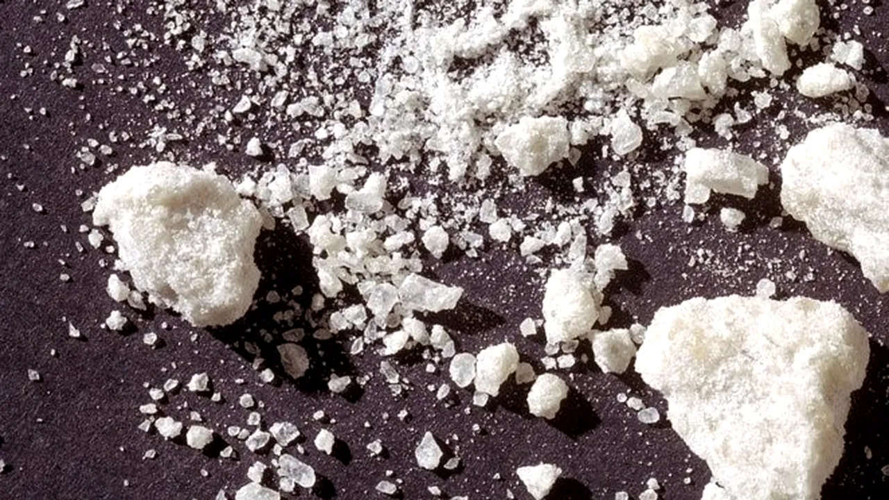 O braziliancă, care a înghiţit 1 kilogram de droguri, a fost prinsă pe Aeroportul Otopeni