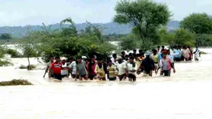 Aproximativ 130 de morţi în India, în urma inundaţiilor