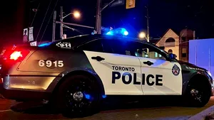 Cel puţin 12 răniţi într-un schimb de focuri într-un pub din Toronto