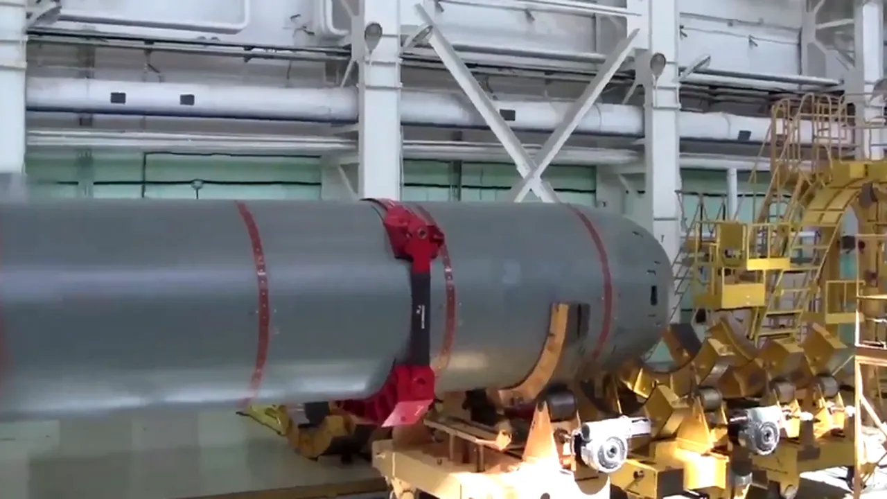 Rusia anunţă testarea cu succes a torpilei nucleare autonome Poseidon