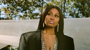Cântăreaţa Jazmine Sullivan lansează o ediţie de lux a ultimului său album