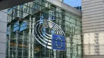 Comisia Europeană vrea acorduri comerciale aprobate mai rapid, pe baza versiunii în engleză