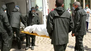 Ţara în care cei care părăsesc izolarea sunt judecaţi pentru crimă. Ministrul de interne: 