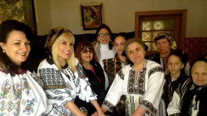 Udrea a postat pe Facebook fotografii frământând aluat - FOTO