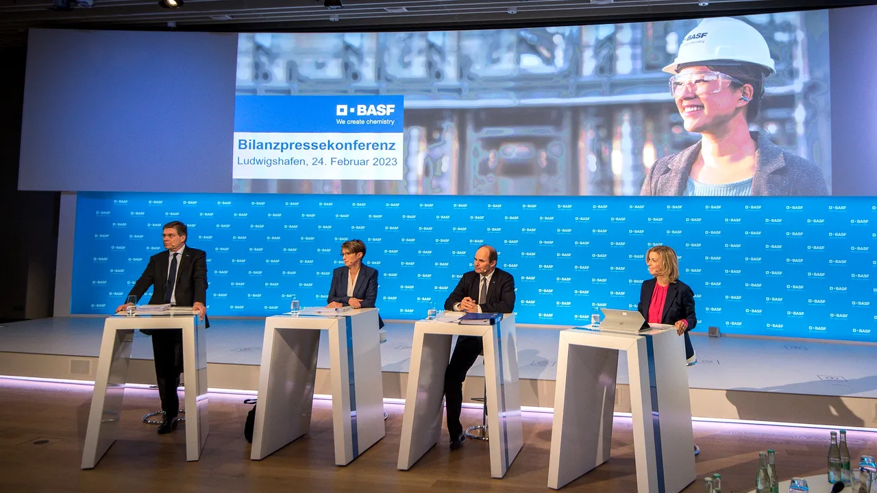 BASF dă dovadă de rezistenţă într-un mediu de piaţă complicat 