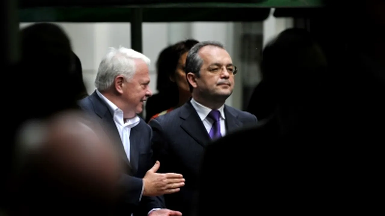 Hrebenciuc: România riscă să intre în derapaj, Guvernul este, de şase luni, în urma crizei