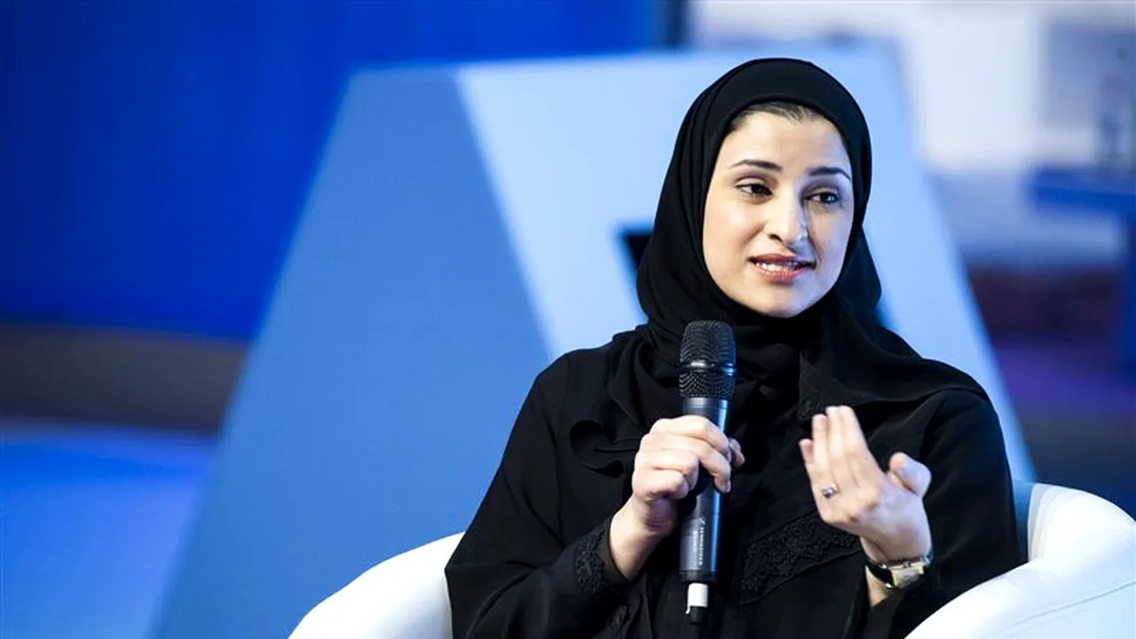 O femeie conduce prima misiune spaţială a Emiratelor Arabe. Aceasta va trimite o navă pe Marte VIDEO 