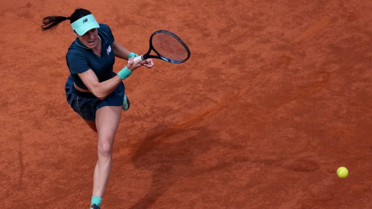 Sorana Cîrstea o învinge pe Linda Noskova și se califică în sferturi la turneul WTA 1000 de la Roma