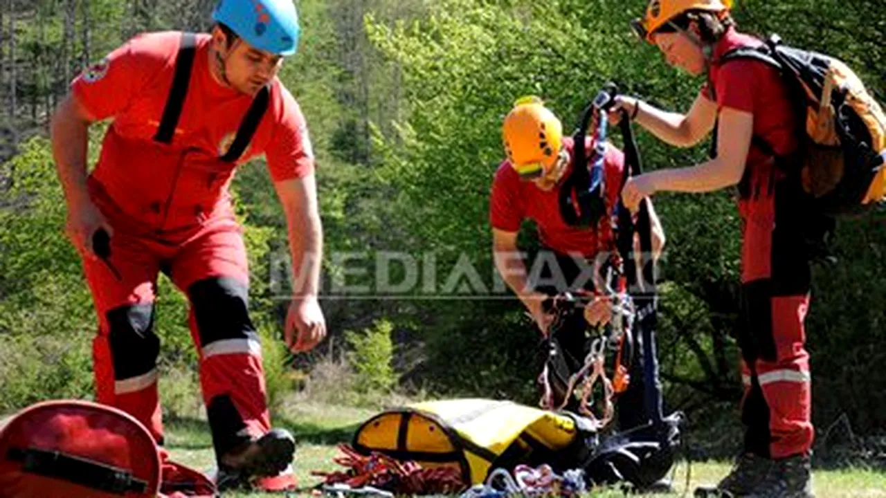 Turistă germană căzută într-o prăpastie în Munţii Făgăraş. Zona este greu accesibilă Salvamontului