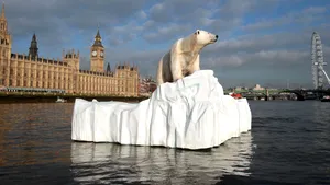 Londra, New York, Tokyo şi Shanghai, ameninţate de ape - FOTO