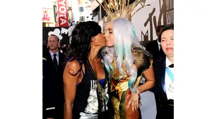 S-a sărutat cu ea, apoi a concediat-o. Află motivul pentru care Lady Gaga şi-a dat afară coregrafa