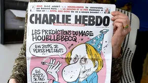 Oferte de vânzare pentru cel mai recent număr din Charlie Hebdo, pe internet, la preţuri astronomice