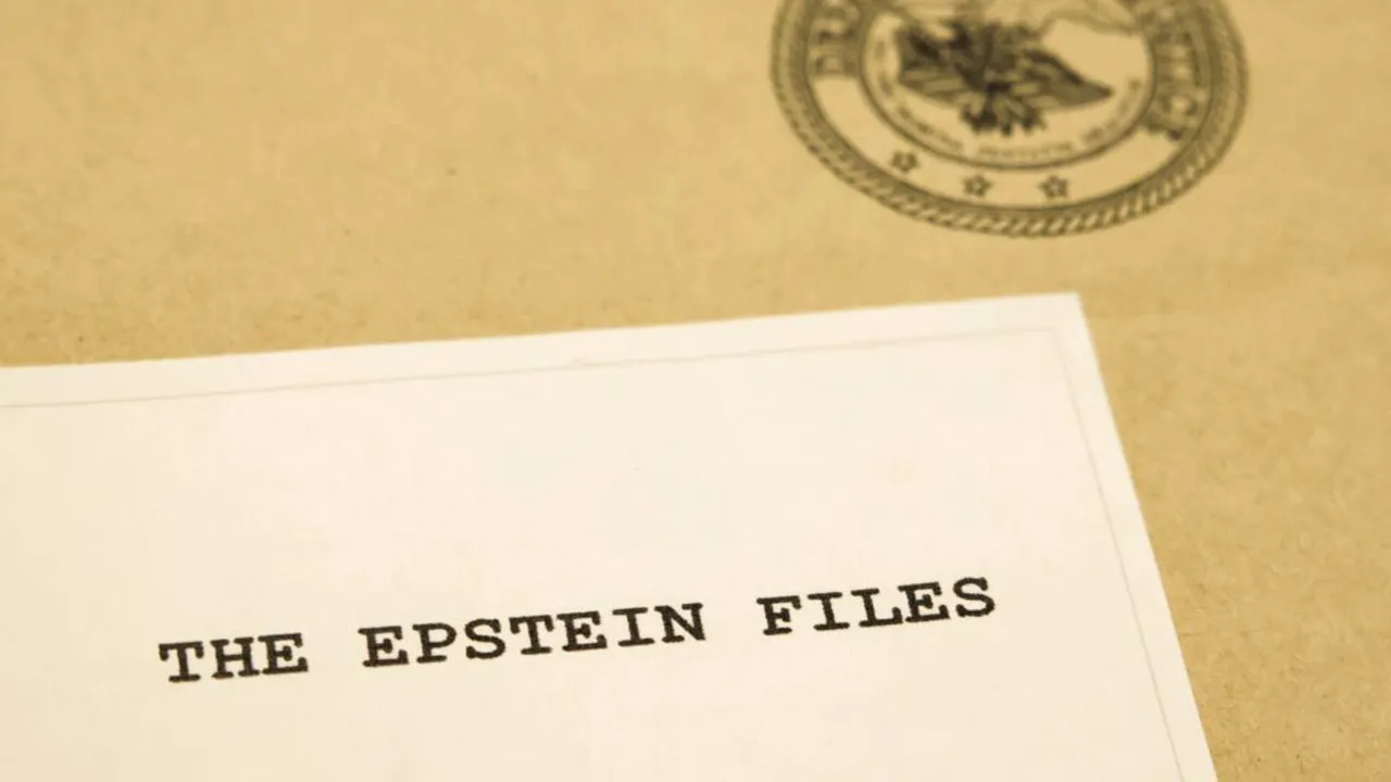 Parisul va înființa o echipă specială pentru a analiza posibila implicare a cetățenilor francezi în infracțiunile lui Jeffrey Epstein