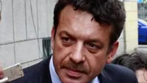 Diaconescu: MAE face o evaluare în privinţa consulului Tiberiu Dinu