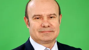 Interviu exclusiv Prof. Gheorghe Iana: Ce se întâmplă cu pacienţii care suferă un accident vascular cerebral, dar nu ajung la timp la spital. „Se pierd milioane de neuroni”