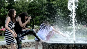 Codul galben de caniculă, prelungit până vineri seară, în Bucureşti şi 12 judeţe