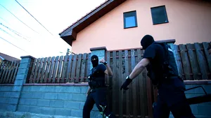 Bărbat din Cluj, reţinut după ce şi-ar fi violat fiul minor. Autorităţile au fost sesizate despre caz chiar de FBI