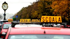 Instructor auto, prins băut la volan, în timpul unei ședințe de pregătire, la Brașov