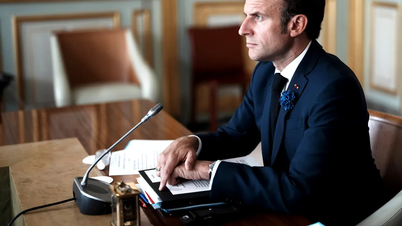 Macron şi Zelenski au vorbit despre nevoile Ucrainei şi despre candidatura pentru aderarea la UE