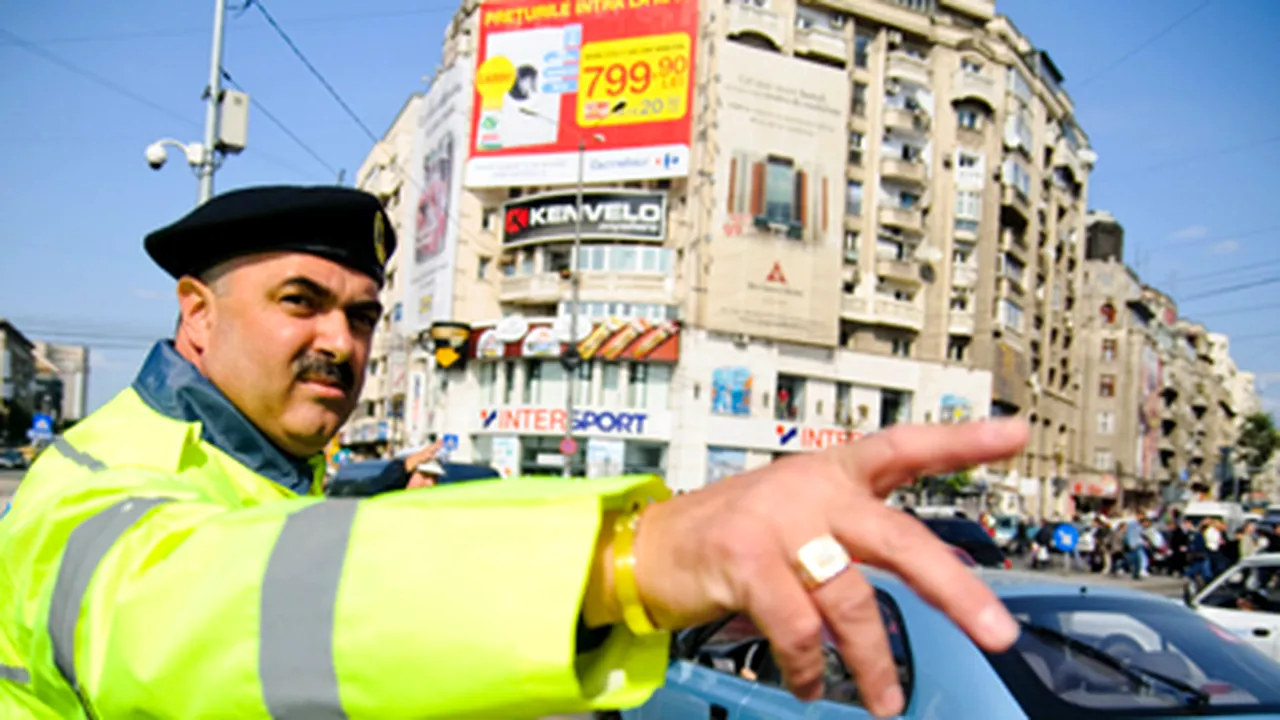 Restricţiile de circulaţie din zona Pieţei Victoria au fost ridicate - VIDEO