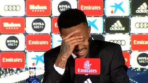 Panică la Real Madrid: Eder Militao a părăsit conferinţa de prezentare după ce i s-a făcut rău | VIDEO