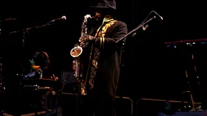 Clarence Clemons, saxofonistul trupei lui Bruce Springsteen, a murit