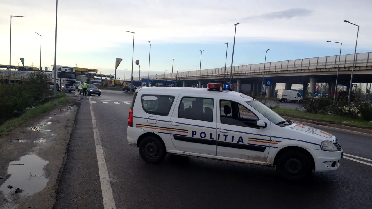 Tamponări în lanţ în Constanţa: 12 persoane au fost rănite/ UPDATE: ACCIDENTUL, produs după ce ocupanţii unei maşini au oprit pe drum ca să facă cumpărături