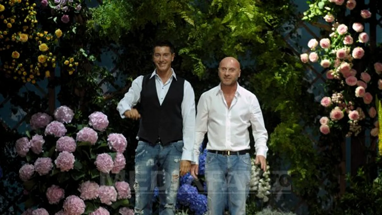 Stiliştii casei Dolce & Gabbana, amendaţi cu 343 de milioane de euro pentru evaziune fiscală
