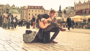 UNIMIR offers scholarships worth 30,000 euros to young Romanian musicians