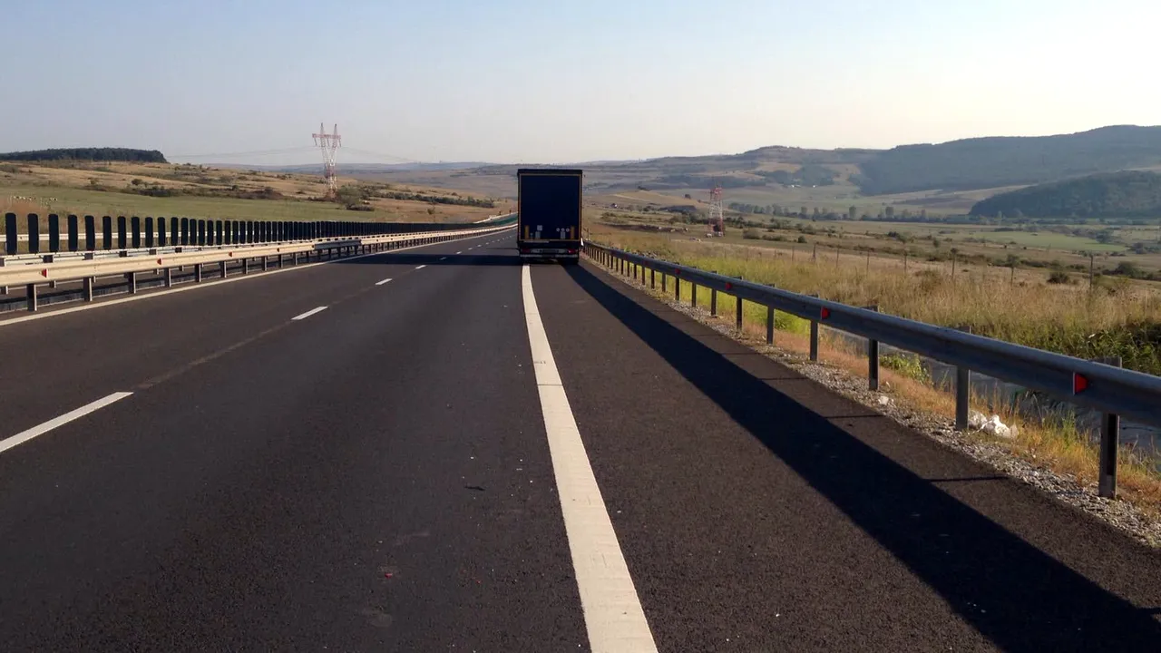 Cine sunt constructorii care au depus oferte pentru prima secţiune a Autostrăzii Sibiu-Piteşti