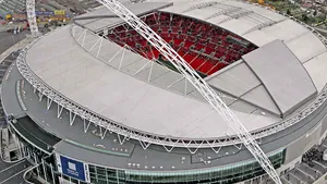 FOTO: Stadionul Wembley a fost luminat în culorile drapelului Italiei: Vom câştiga acest meci împreună!