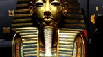 Masca din aur masiv a lui Tutankamon părăsește muzeul din Cairo