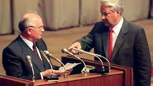 8 decembrie 1991 - Destrămarea URSS, Boris Elţîn conduce Federaţia Rusă, Republica Moldova îşi declară independenţa