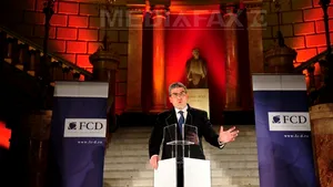 Baconschi şi-a lansat Fundaţia Creştin-Democrată: Sper să recepteze entuziasmul civic din anii '90