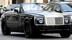 Ştiinţa a găsit răspunsul: Ce pretenţii au bărbaţii bogaţi de la femei