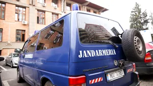 Percheziţii în Capitală la „firme fantomă”, prin intermediul cărora s-au făcut afaceri ilegale