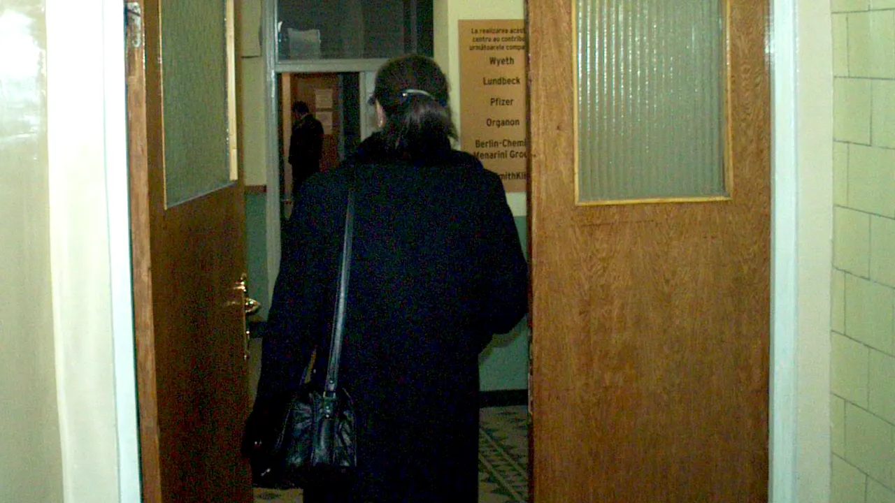 STUDIU. Tinerii cu vârste cuprinse între 18 şi 28 de ani sunt cei mai afectaţi de depresie şi stres post-pandemic. Care sunt cauzele