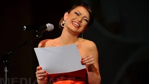 Elena Gheorghe, pe aceeaşi scenă cu Xzibit, în două concerte în Germania