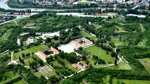 Primăria Arad organizează concurs internaţional pentru reconversia cetăţii din mijlocul oraşului