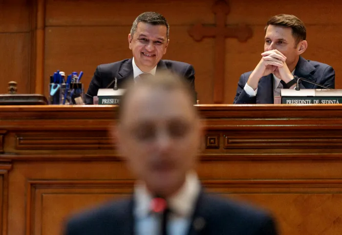 Live Text A început votul pentru învestirea Guvernului Luca Niculescu. Cabinetul are nevoie de 233 de voturi / Schimb dur de replici între liderii politici