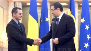 Bărbatul care a descoperit tezaurul de monede de la Goleşti, premiat cu 45.000 de lei de Ponta