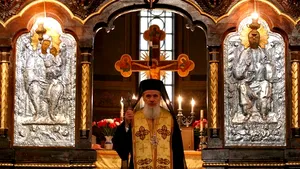 Moaştele Sf. Nectarie din Eghina, aduse marţi în Bucureşti, pentru sărbătoarea Sf. Dimitrie cel Nou